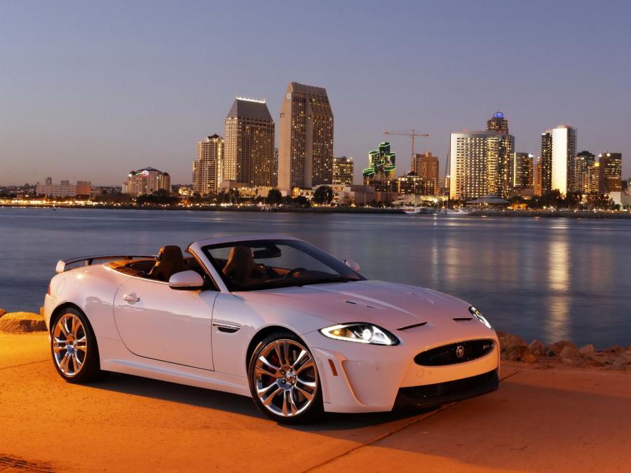  Jaguar XKR-S Convertible 2011 года  (US) (фото 4 из 11)